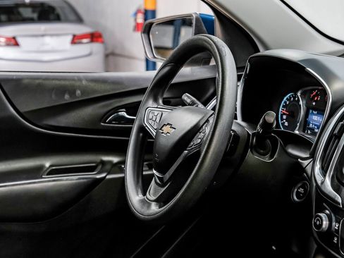 Used 2021 Chevrolet Equinox LT w/ LPO, Cargo Package image 19