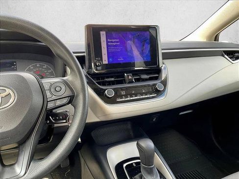 Used 2023 Toyota Corolla LE FWD image 8