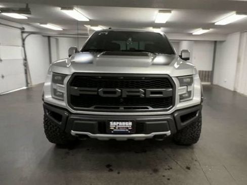 Used 2018 Ford F150 Raptor w/ Equipment Group 802A Luxury image 3