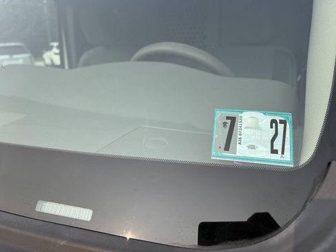Used 2012 Nissan NV 3500 SV w/ Technology Pkg RWD image 9