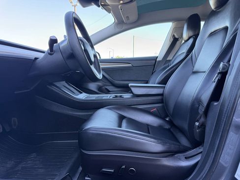 Used 2022 Tesla Model 3 Long Range AWD/4WD image 10