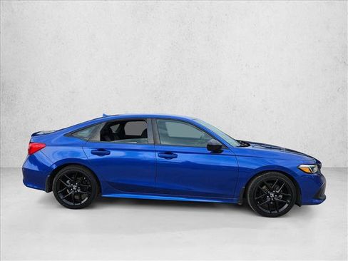 Used 2023 Honda Civic Sport image 4