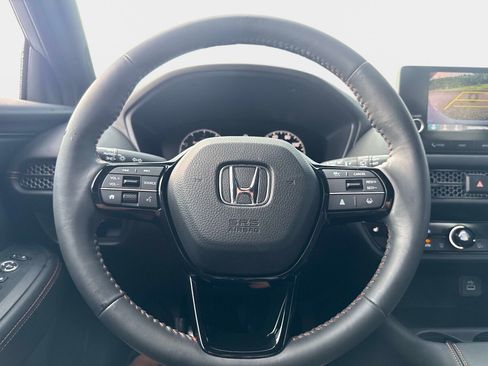 Used 2024 Honda HR-V Sport image 25