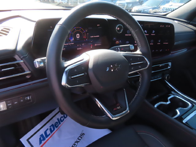 Used 2024 Chevrolet Traverse Z71 w/ LPO, Floor Liner Package AWD/4WD image 16