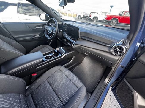 Used 2025 Chevrolet Equinox LT image 10