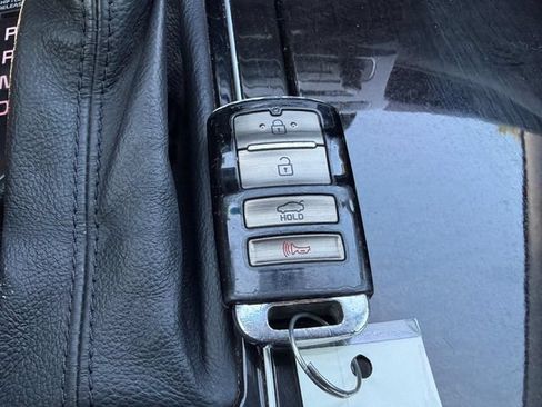 Used 2014 Kia Cadenza Premium FWD image 27