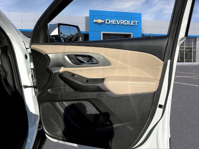 Certified 2023 Chevrolet Traverse LS w/ Midnight/Sport Edition FWD image 31