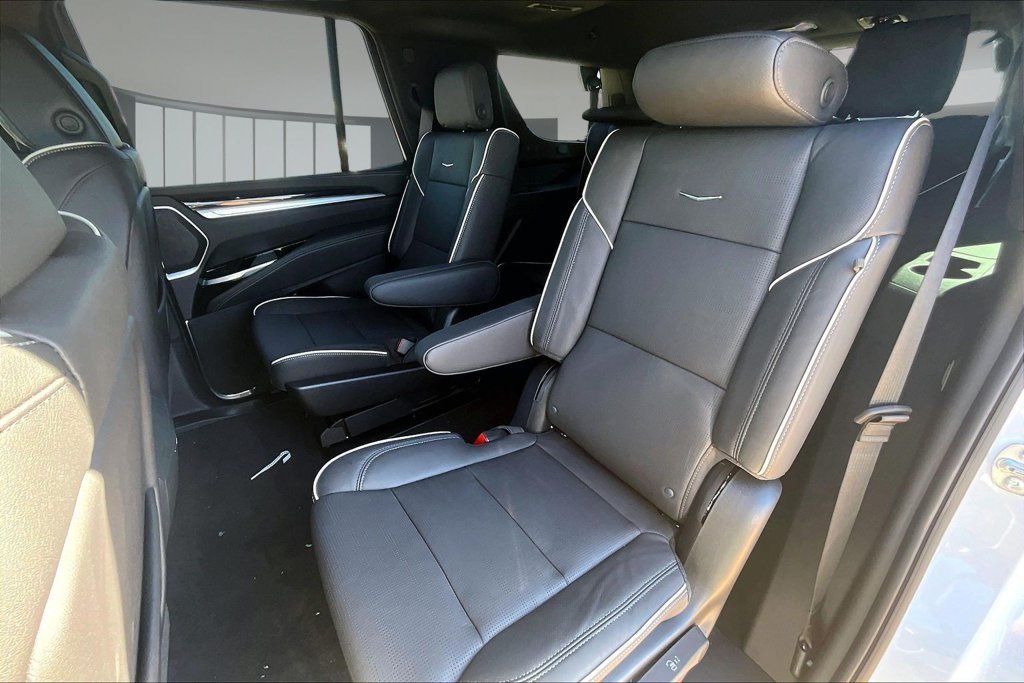 New 2026 Cadillac Escalade Sport w/ Touring Package AWD/4WD image 10