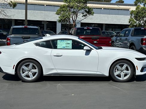 New 2026 Ford Mustang Coupe image 10