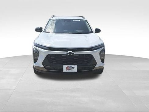 Certified 2024 Chevrolet Trax ACTIV w/ Driver Confidence Package FWD image 8