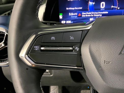 Used 2025 Chevrolet Equinox EV LT FWD image 18