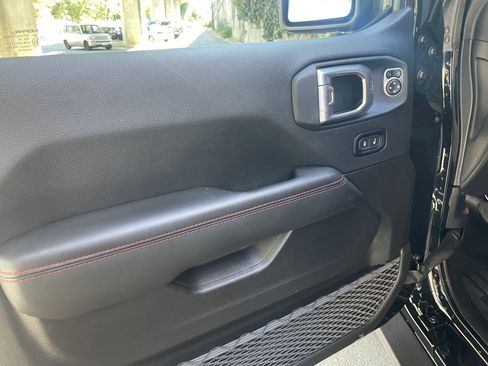 Used 2024 Jeep Wrangler Unlimited Rubicon 392 AWD/4WD image 17