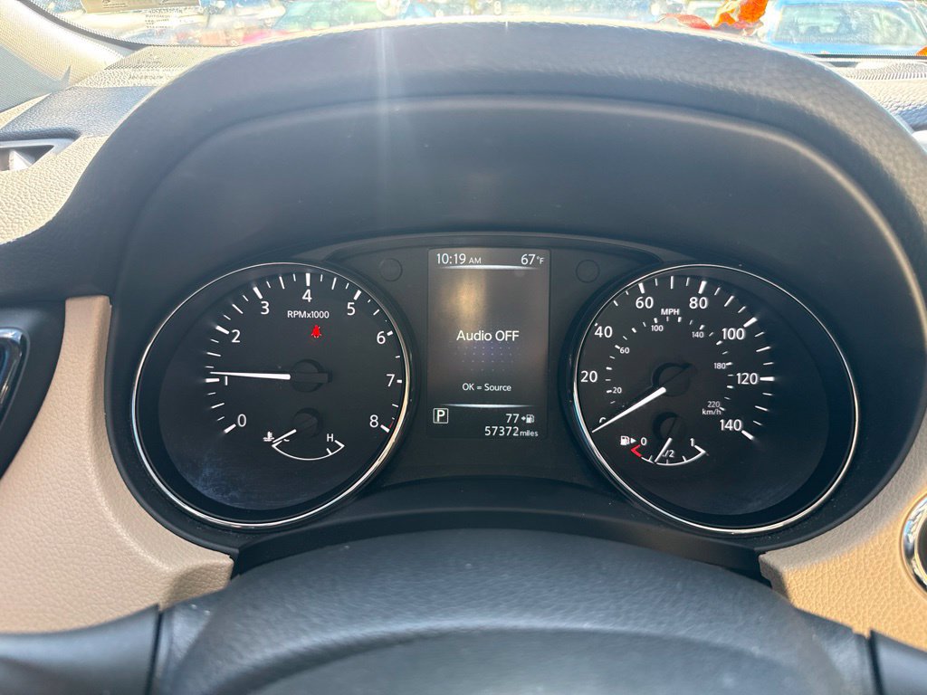Used 2017 Nissan Rogue SL AWD/4WD image 7