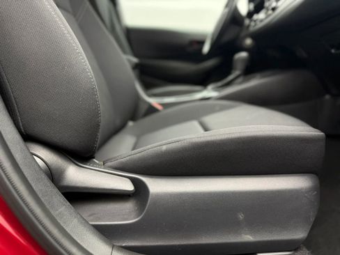 Used 2025 Toyota Corolla LE FWD image 22