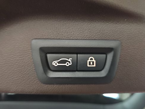 Used 2019 BMW X5 xDrive50i w/ Executive Package image 15