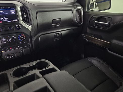 Used 2019 Chevrolet Silverado 1500 LT w/ Texas Edition RWD image 11