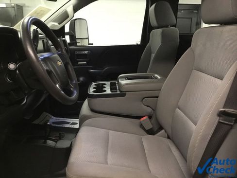 Used 2018 Chevrolet Silverado 3500 W/T w/ Snow Plow Prep Package AWD/4WD image 27