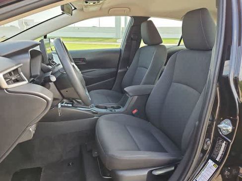 Used 2024 Toyota Corolla LE FWD image 14