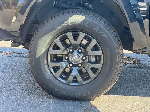 Used 2021 Toyota Tacoma SR image 25