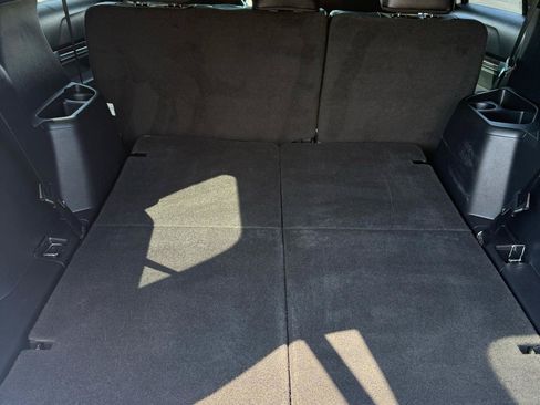 Used 2016 Ford Explorer Limited FWD image 12