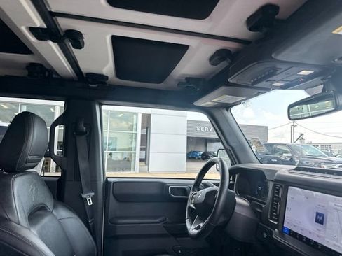 Used 2025 Ford Bronco Badlands AWD/4WD image 10