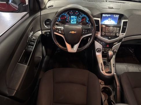 Used 2014 Chevrolet Cruze LT w/ RS Package FWD image 4