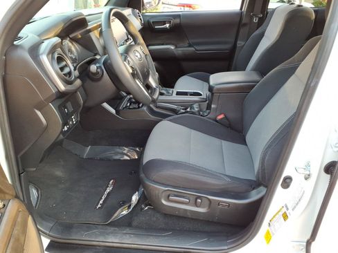 Certified 2021 Toyota Tacoma TRD Sport w/ Technology Package RWD image 14