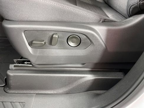 New 2026 Chevrolet Tahoe LS image 24