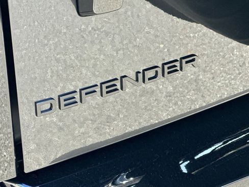 New 2026 Land Rover Defender 130 X-Dynamic SE AWD/4WD image 16