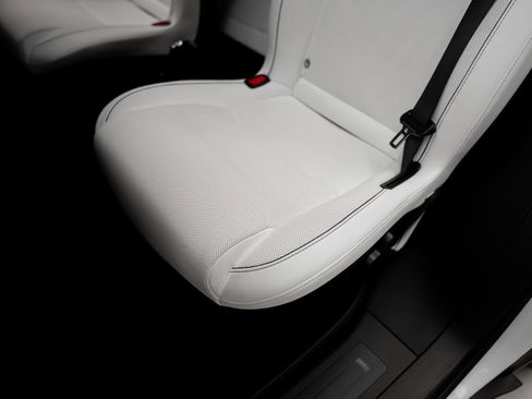 Used 2023 Tesla Model X Plaid image 63