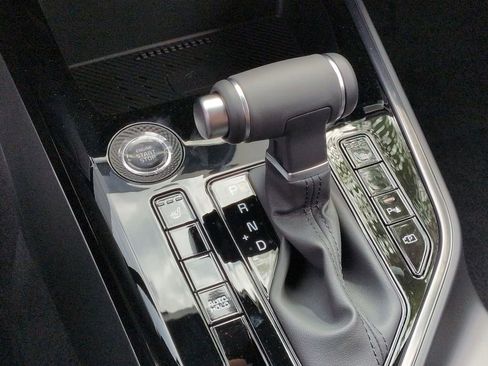New 2026 Kia Niro EX FWD image 16