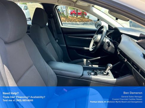 Used 2022 MAZDA MAZDA3 s FWD image 19