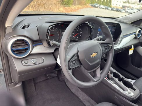 New 2026 Chevrolet Trax LS w/ LS Convenience Package image 22