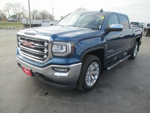 Used 2017 GMC Sierra 1500 SLT w/ SLT Premium Package image 11