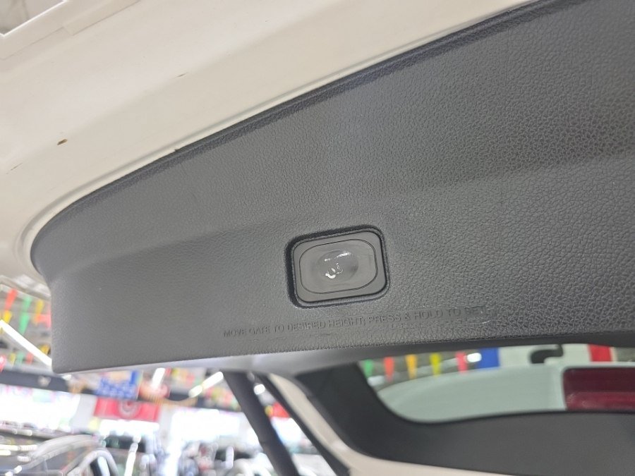 Used 2018 Ford Explorer Sport w/ Equipment Group 401A AWD/4WD image 41