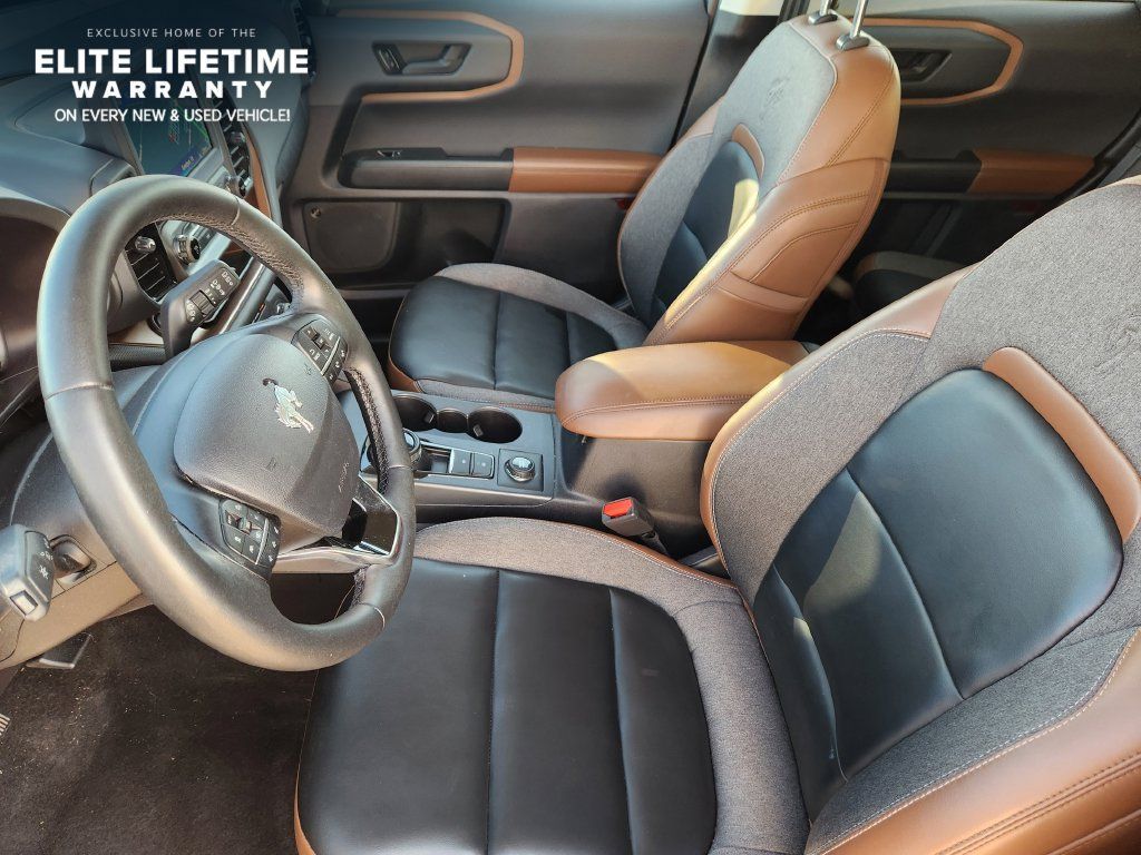 Used 2024 Ford Bronco Sport Outer Banks w/ Tech Package AWD/4WD image 13