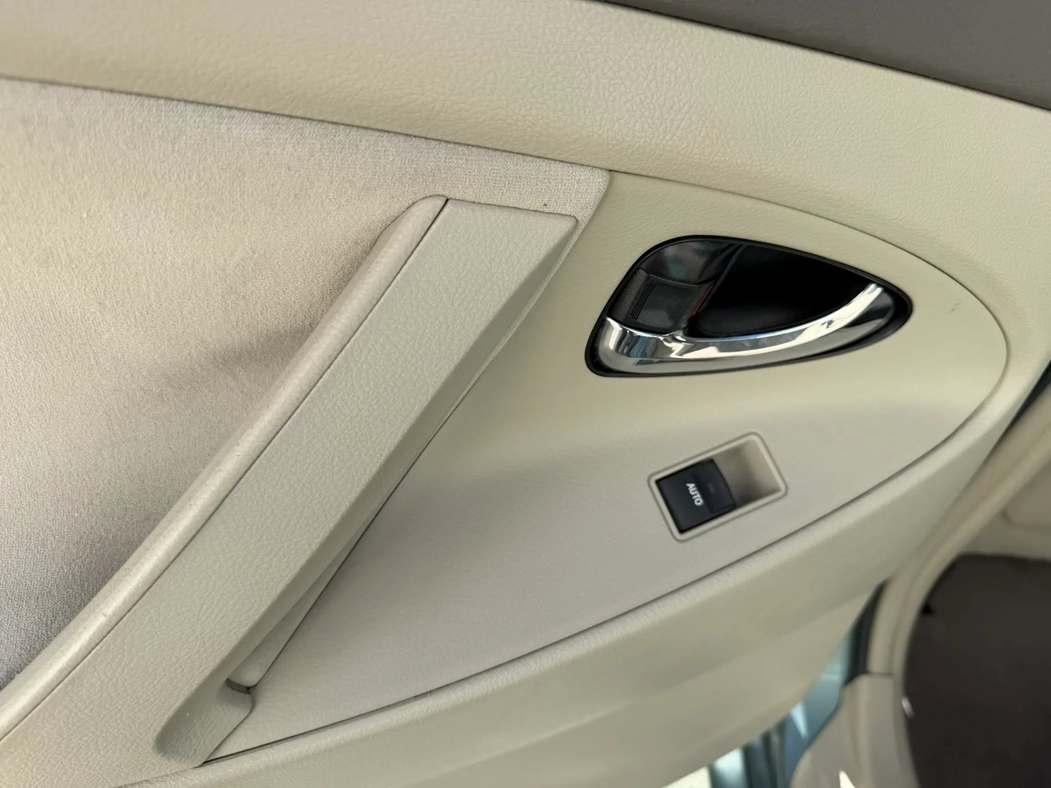Used 2011 Toyota Camry LE FWD image 51