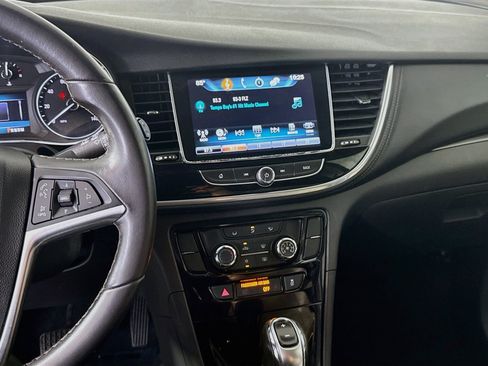 Used 2020 Buick Encore Preferred FWD image 18