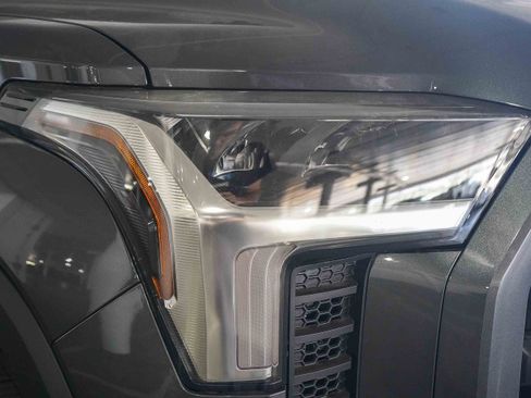 New 2026 Toyota Tundra SR5 w/ SR5 Convenience Package RWD image 11