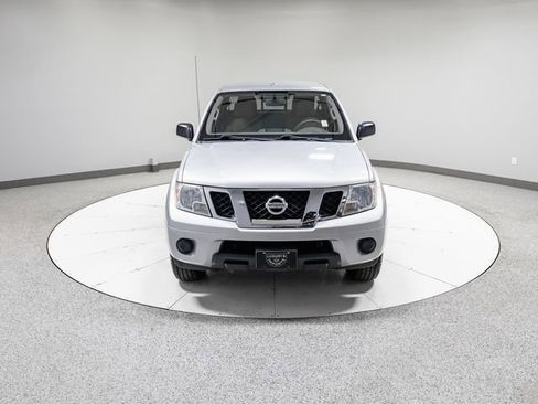 Used 2016 Nissan Frontier SV image 23