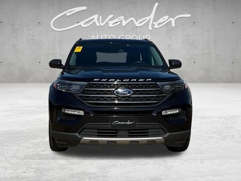 Used 2022 Ford Explorer XLT w/ Equipment Group 202A RWD image 18