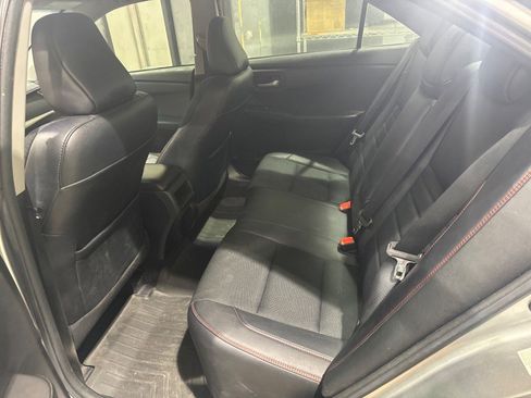 Used 2017 Toyota Camry SE image 6