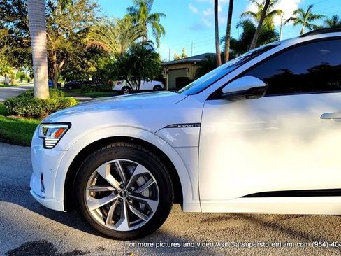 Used 2021 Audi e-tron Premium Plus w/ Premium Plus Package image 8