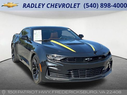 Used 2021 Chevrolet Camaro SS RWD image 19