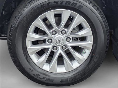 Used 2021 Lexus GX 460 Premium w/ Premium Plus Package image 24