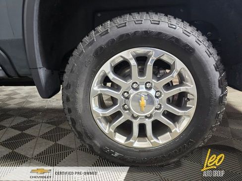 Used 2025 Chevrolet Silverado 3500 LTZ w/ LTZ Premium Package image 20