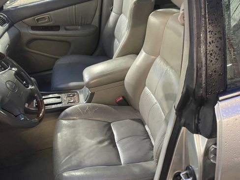 Used 2001 Lexus ES 330 image 9