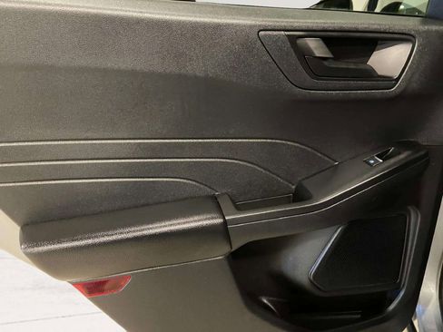 Used 2022 Ford Escape SE image 20