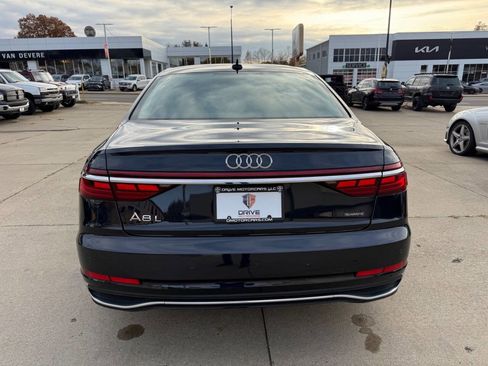 Used 2022 Audi A8 L 3.0T w/ Executive Package image 17
