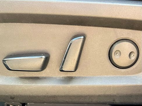 Used 2024 Mitsubishi Outlander SE image 27